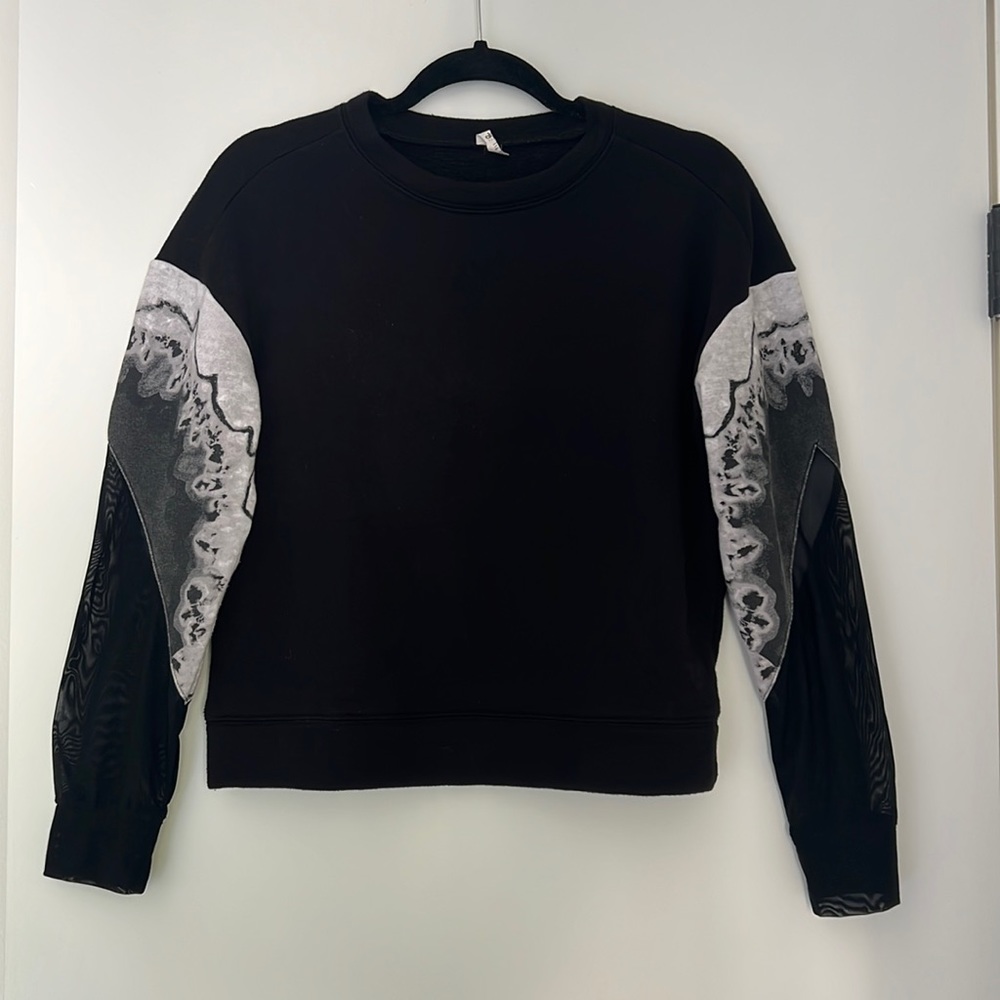 Alo yoga cropped sweatshirt